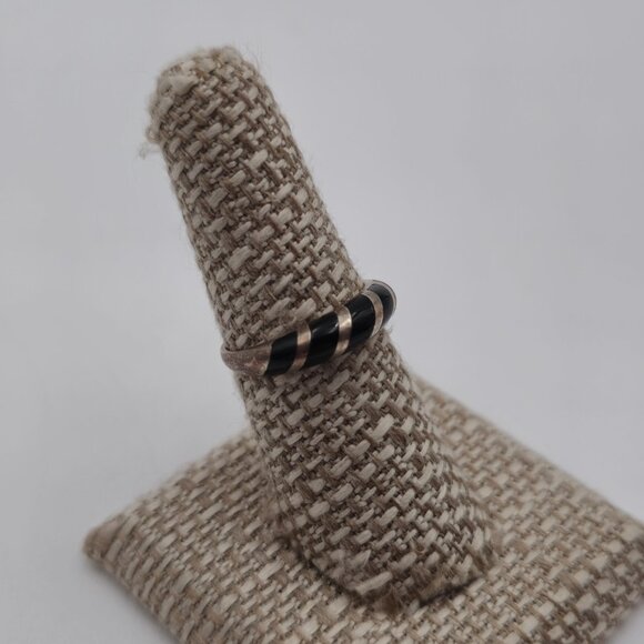 Size 7 Silver And Copper Tone Black Inlay Ring A3039 - Picture 2 of 7